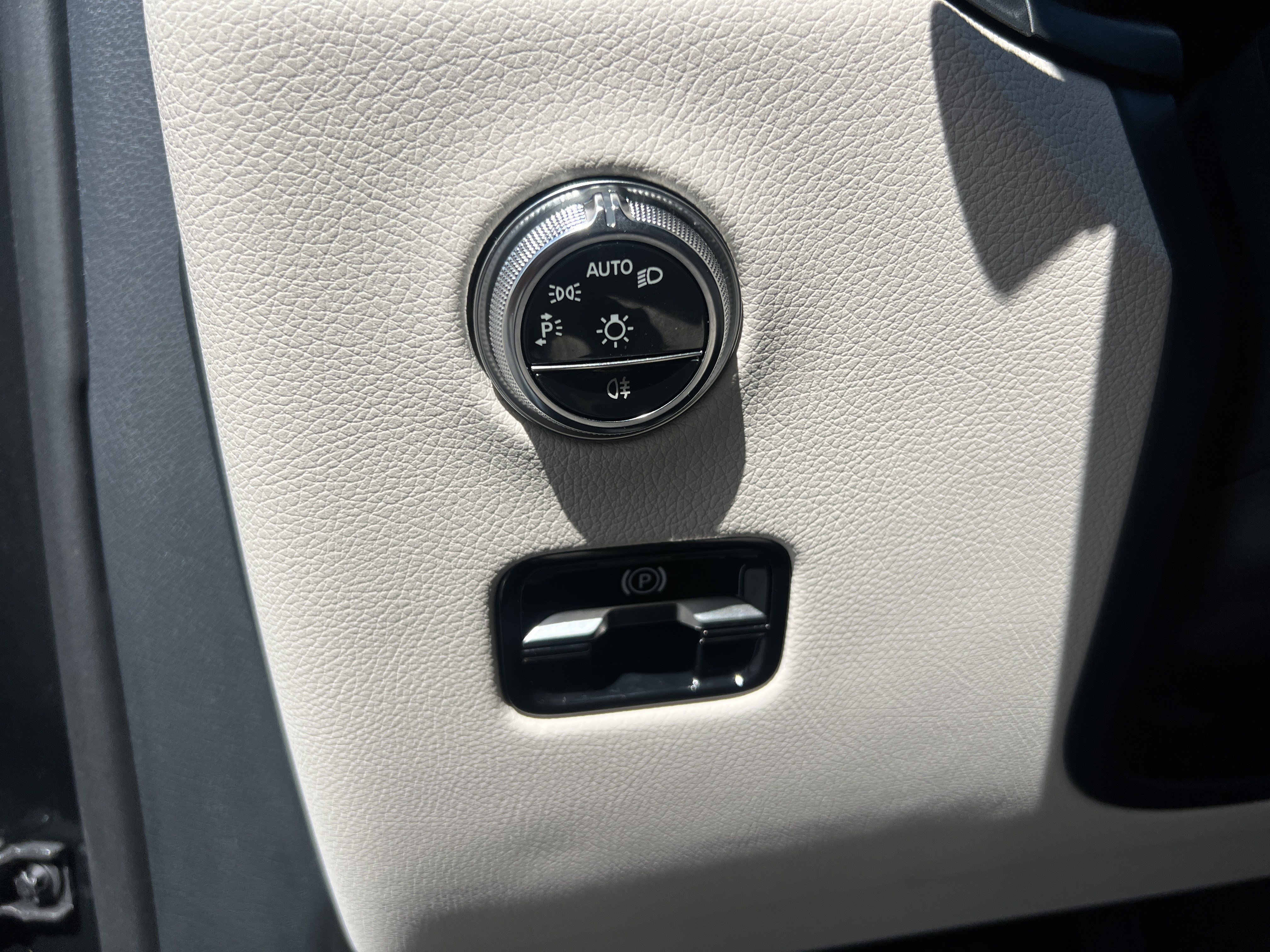 Certified 2026 Mercedes-Benz GLC 300 image 17