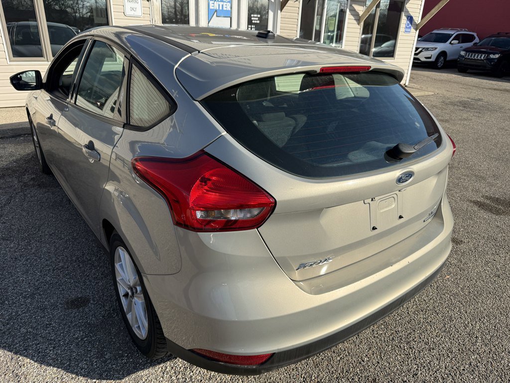 Used 2015 Ford Focus SE image 4