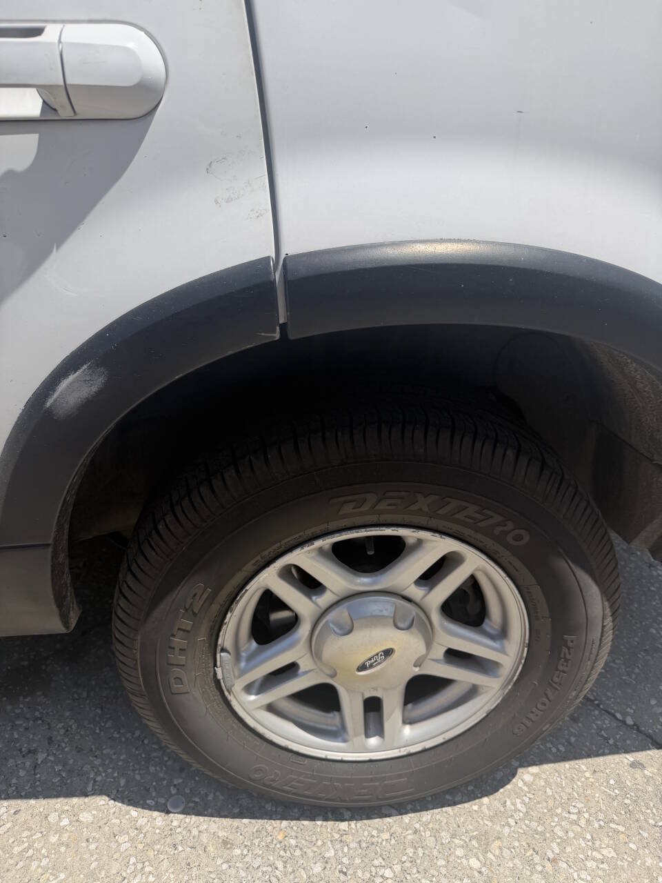 Used 2002 Ford Explorer XLT AWD/4WD image 9