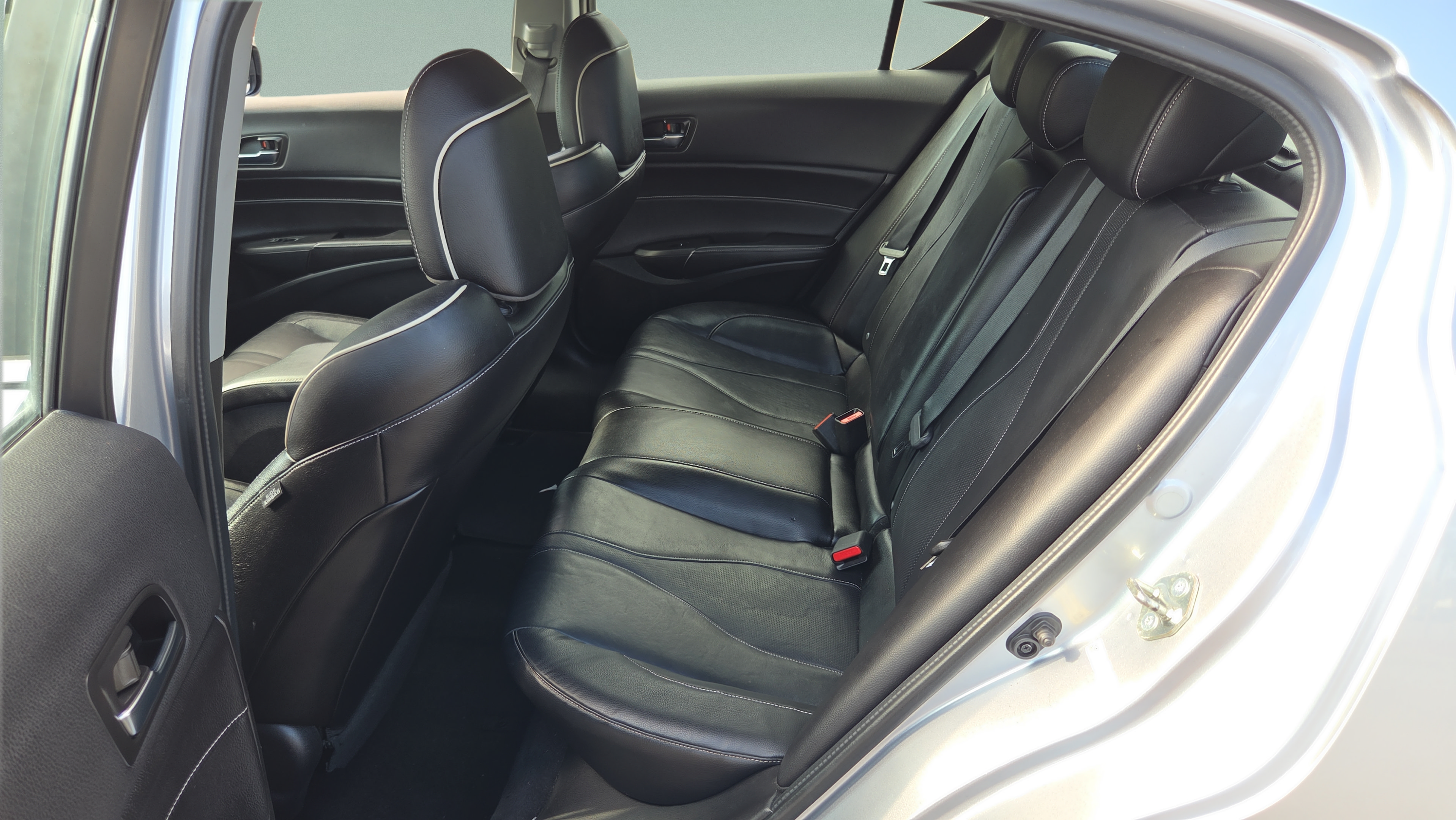 Used 2019 Acura ILX FWD image 10