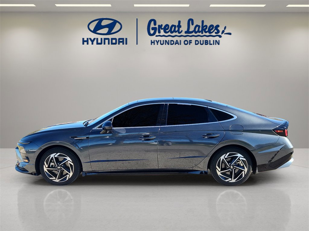 Certified 2024 Hyundai Sonata SEL w/ Convenience Package image 2