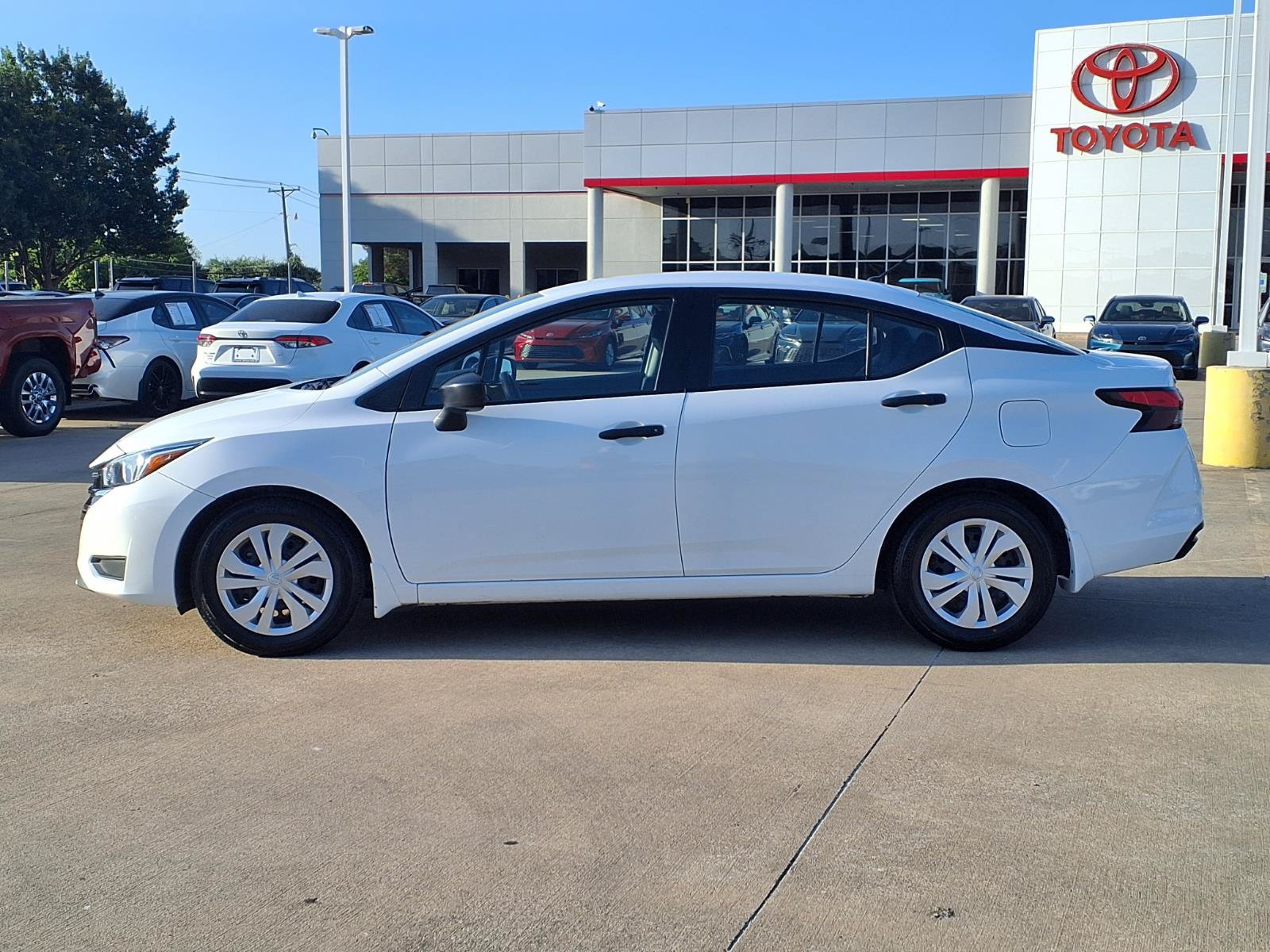Used 2024 Nissan Versa S w/ Trunk Package FWD image 6