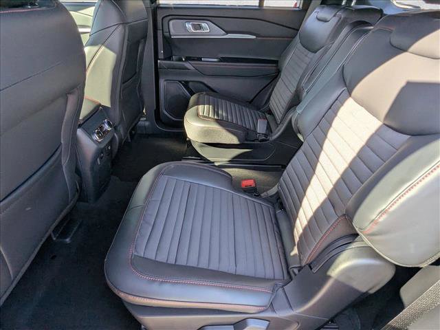 New 2026 Ford Explorer ST-Line w/ ST-Line Street Pack image 15