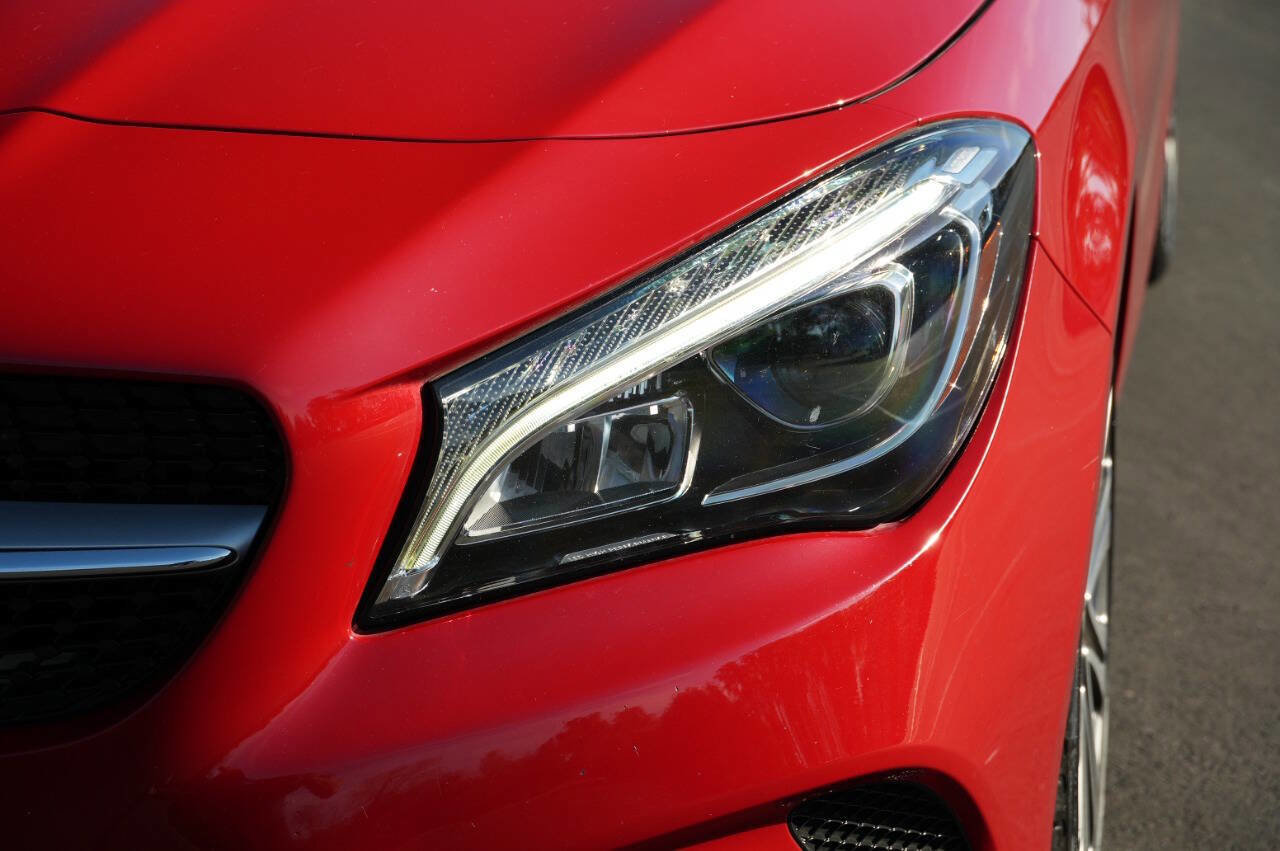 Used 2018 Mercedes-Benz CLA 250 image 11