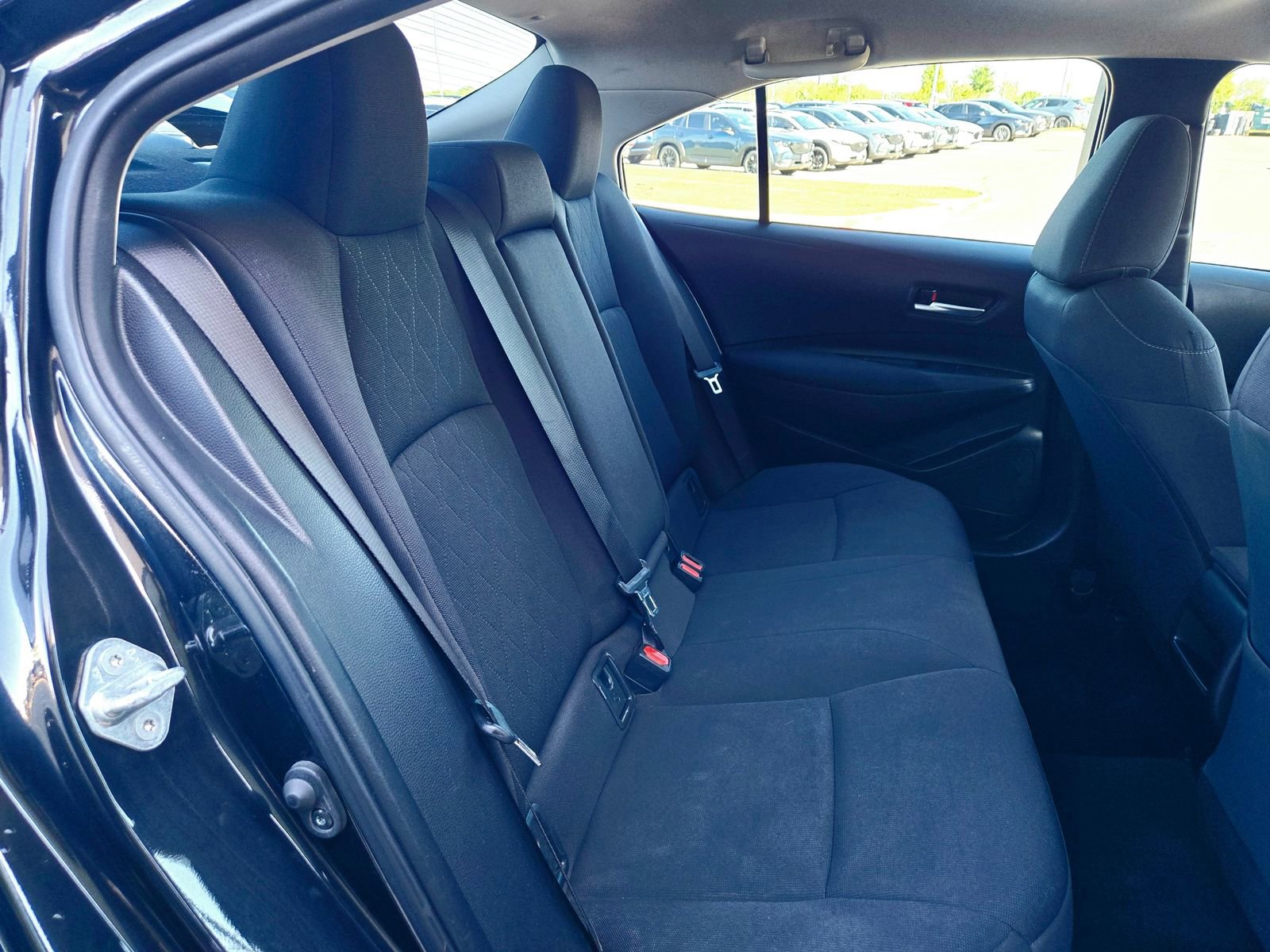 Used 2020 Toyota Corolla LE image 24