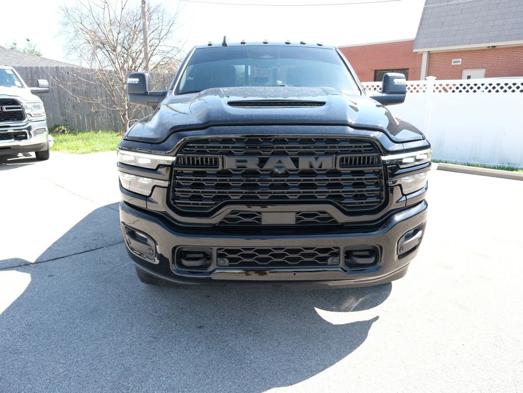 Used 2025 RAM 3500 Limited image 12