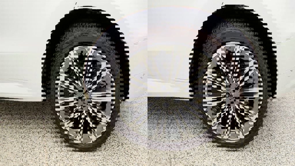 Used 2025 Land Rover Range Rover Sport Dynamic SE image 9