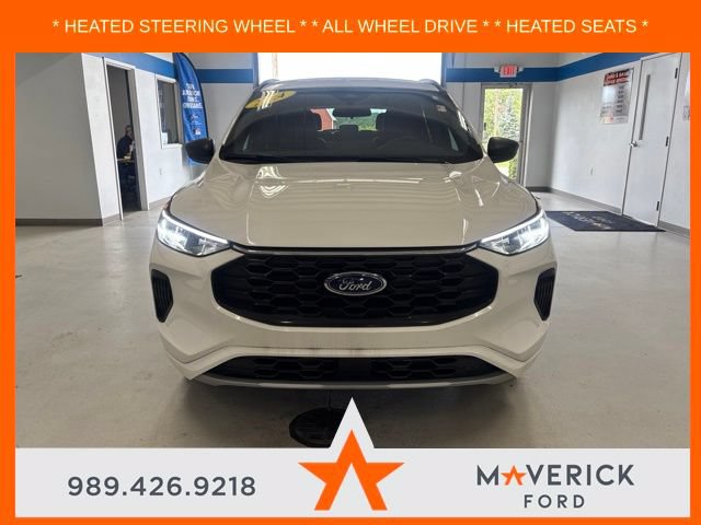 Used 2024 Ford Escape ST-Line w/ Tech Pack #1 AWD/4WD image 2