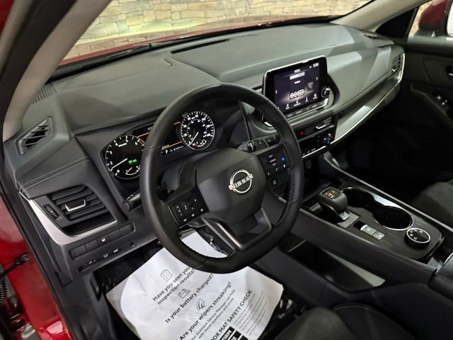 Certified 2025 Nissan Rogue SV image 13