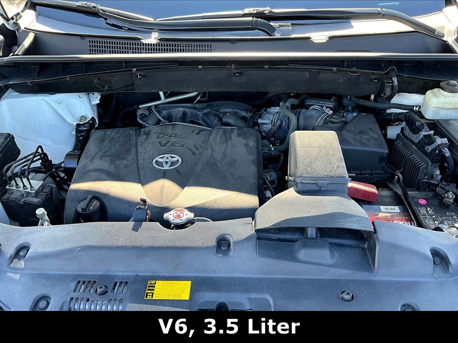 Used 2018 Toyota Highlander XLE AWD/4WD image 31