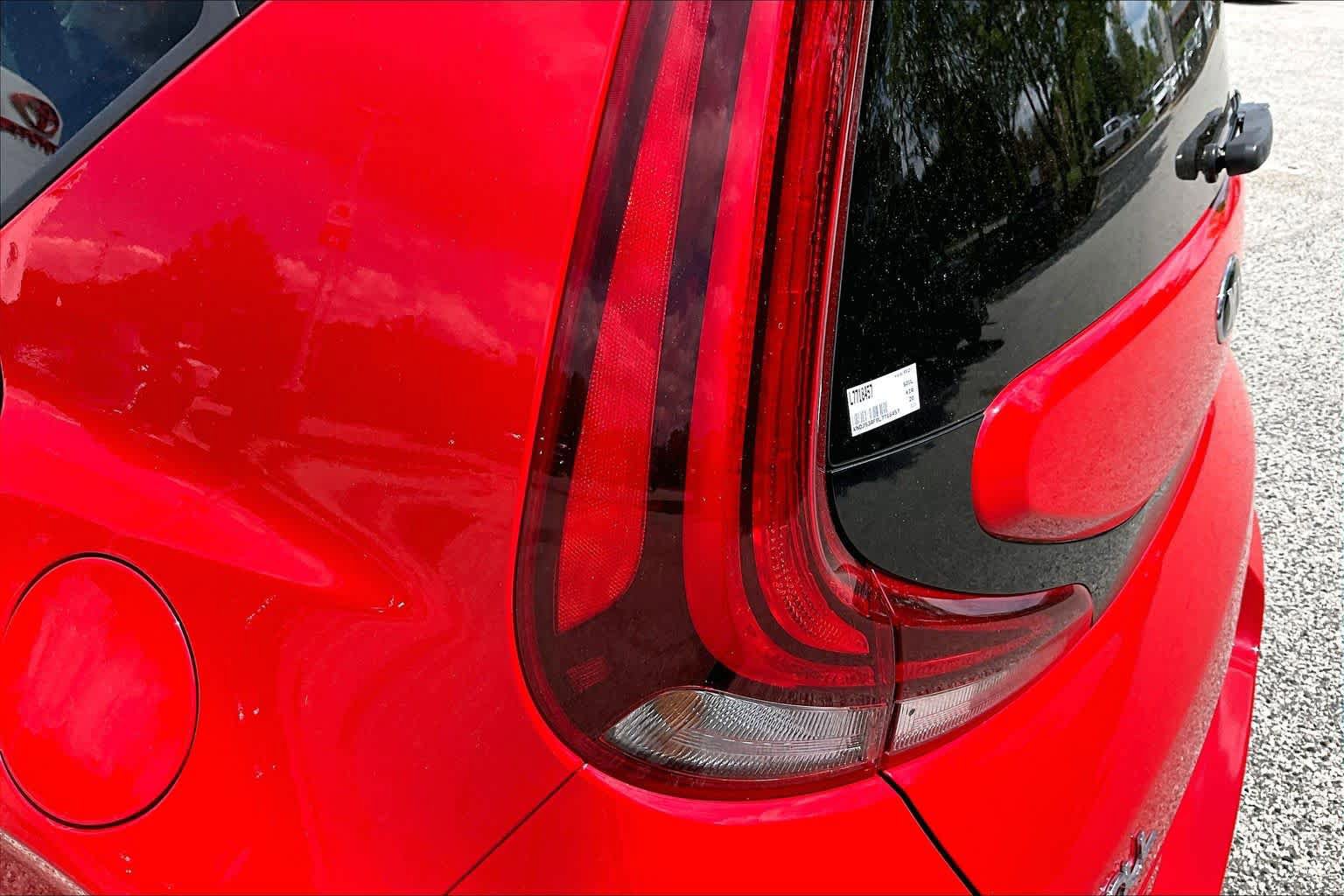 Used 2020 Kia Soul GT-Line Turbo FWD image 29