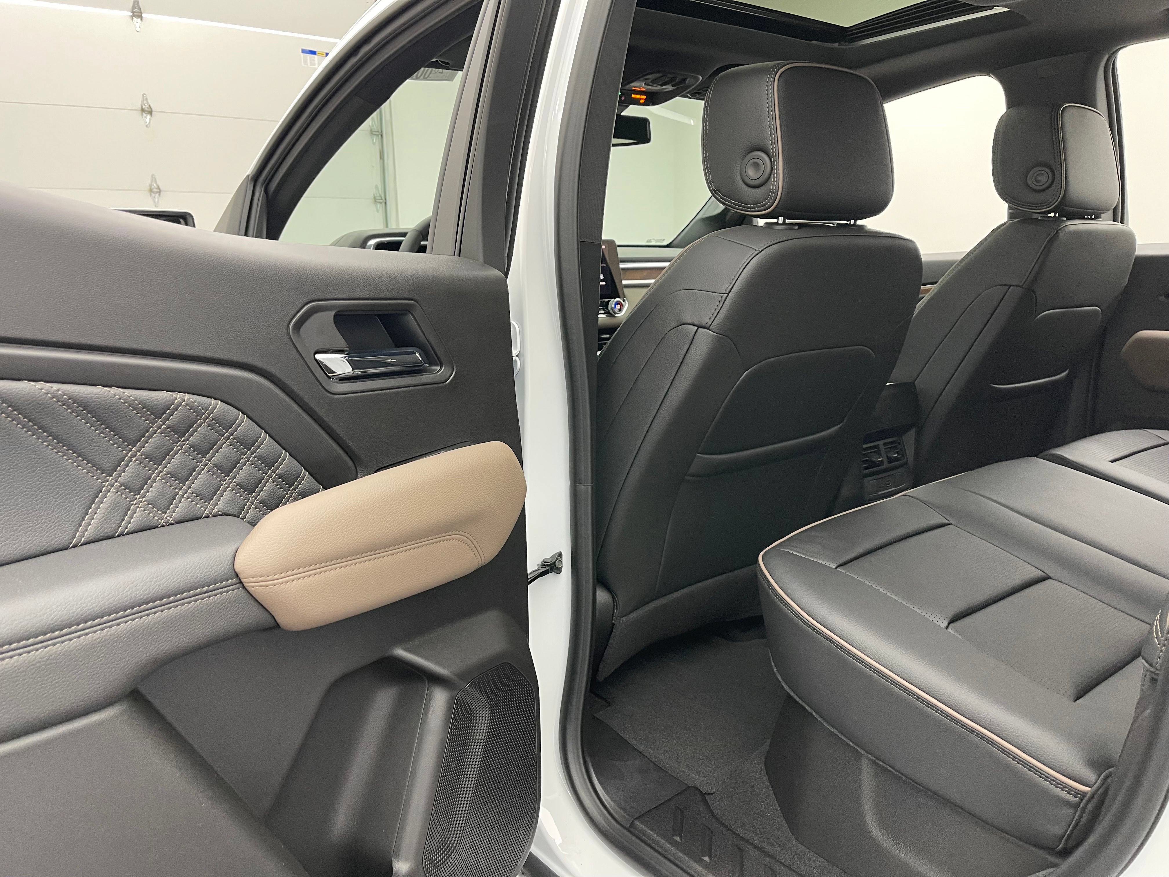 New 2026 GMC Canyon Denali AWD/4WD image 37