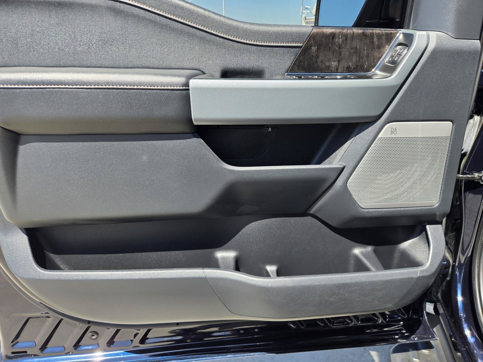 Used 2022 Ford F150 Lightning Lariat AWD/4WD image 21