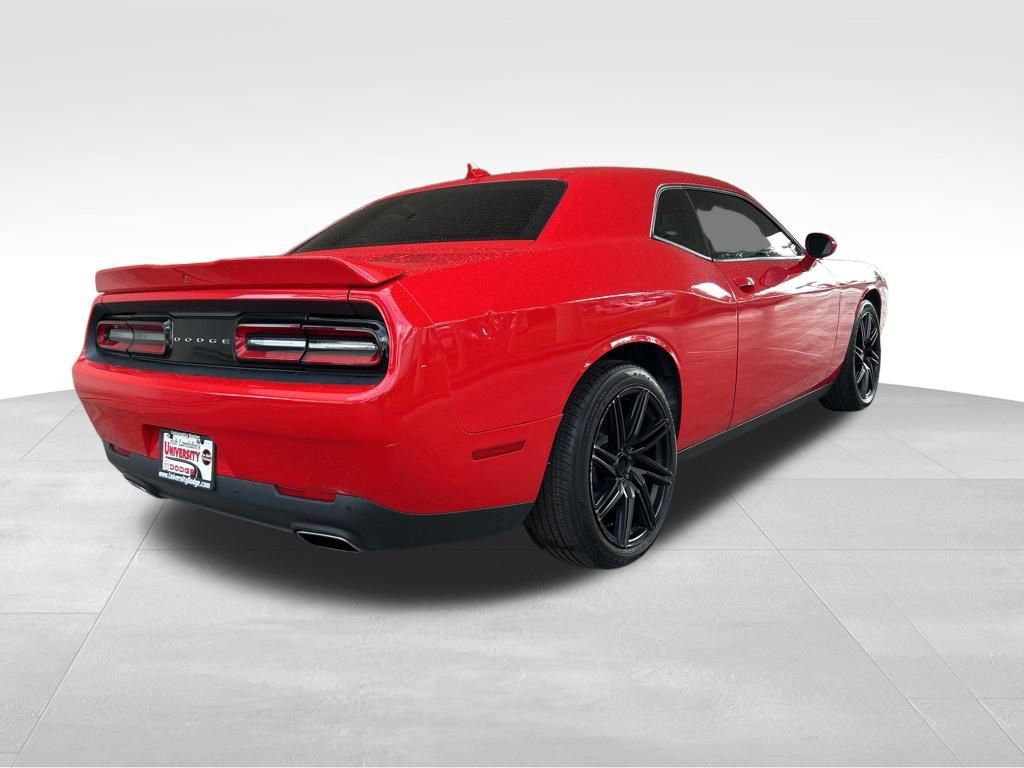 Used 2018 Dodge Challenger SXT Plus image 3
