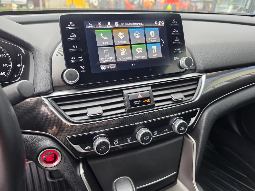 Certified 2018 Honda Accord Sport image 26