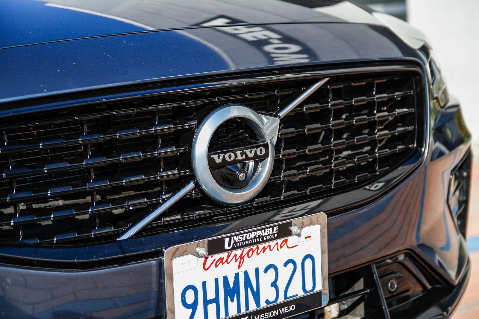 Used 2021 Volvo V60 T6 R-Design w/ Advanced Package image 12