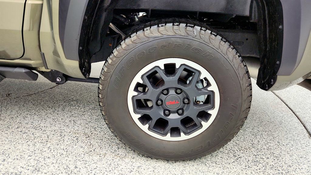 Used 2024 Toyota Tacoma TRD Off-Road w/ TRD Off Road Upgrade Package image 9