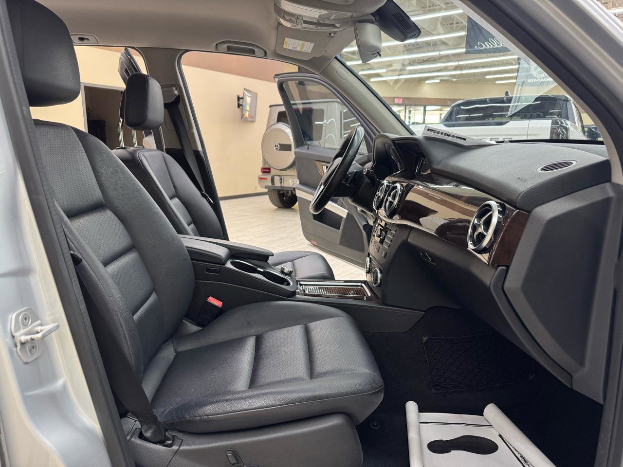 Used 2014 Mercedes-Benz GLK 350 2WD image 38