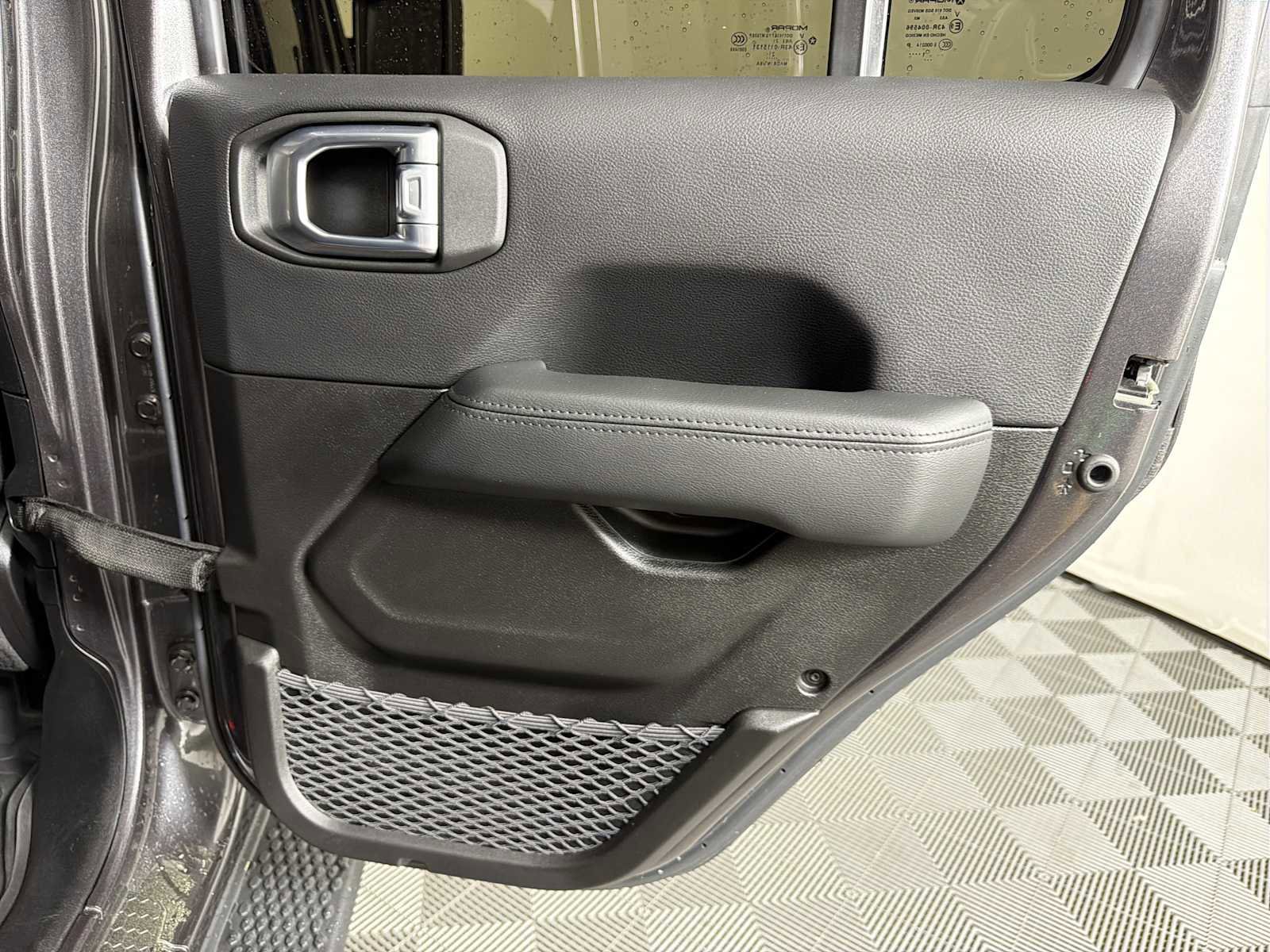 Used 2021 Jeep Wrangler Unlimited Sahara image 15