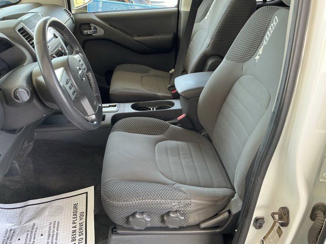 Used 2014 Nissan Frontier PRO-4X image 15