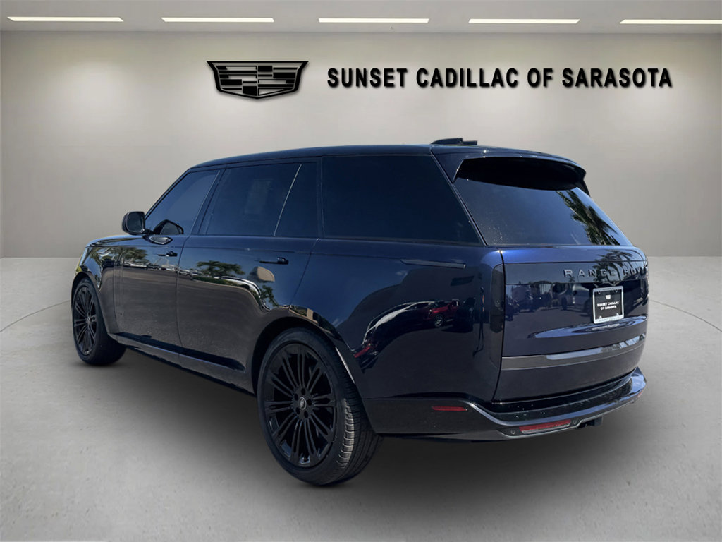 Used 2023 Land Rover Range Rover Long Wheelbase Autobiography image 5