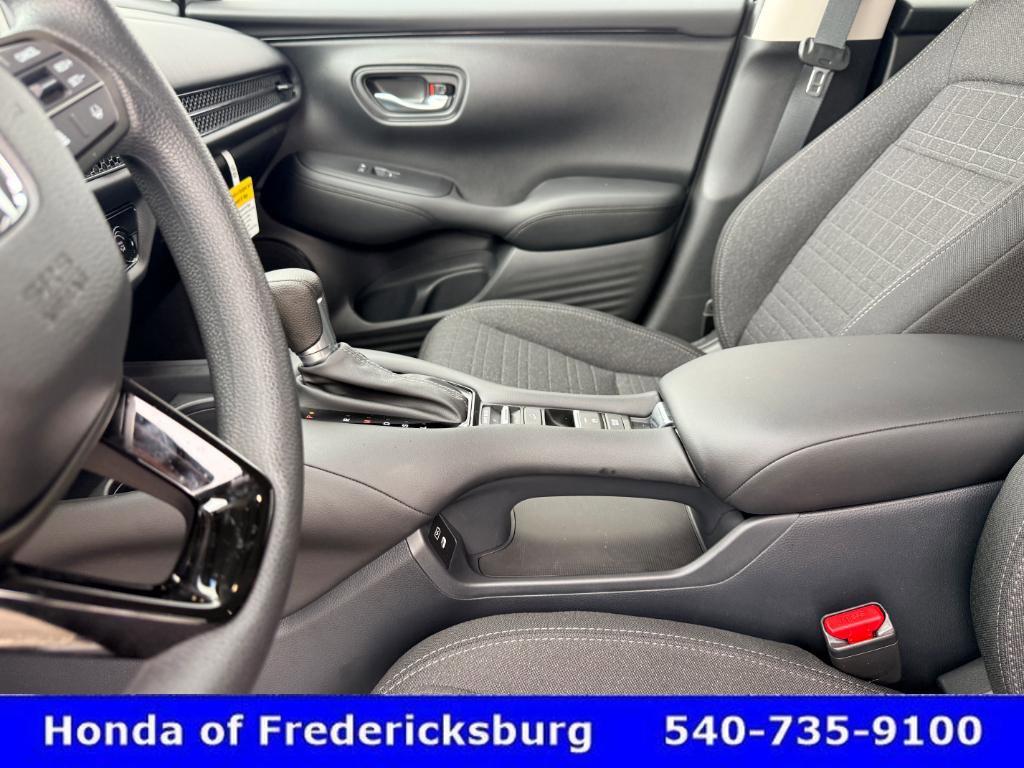 Certified 2026 Honda HR-V LX image 31