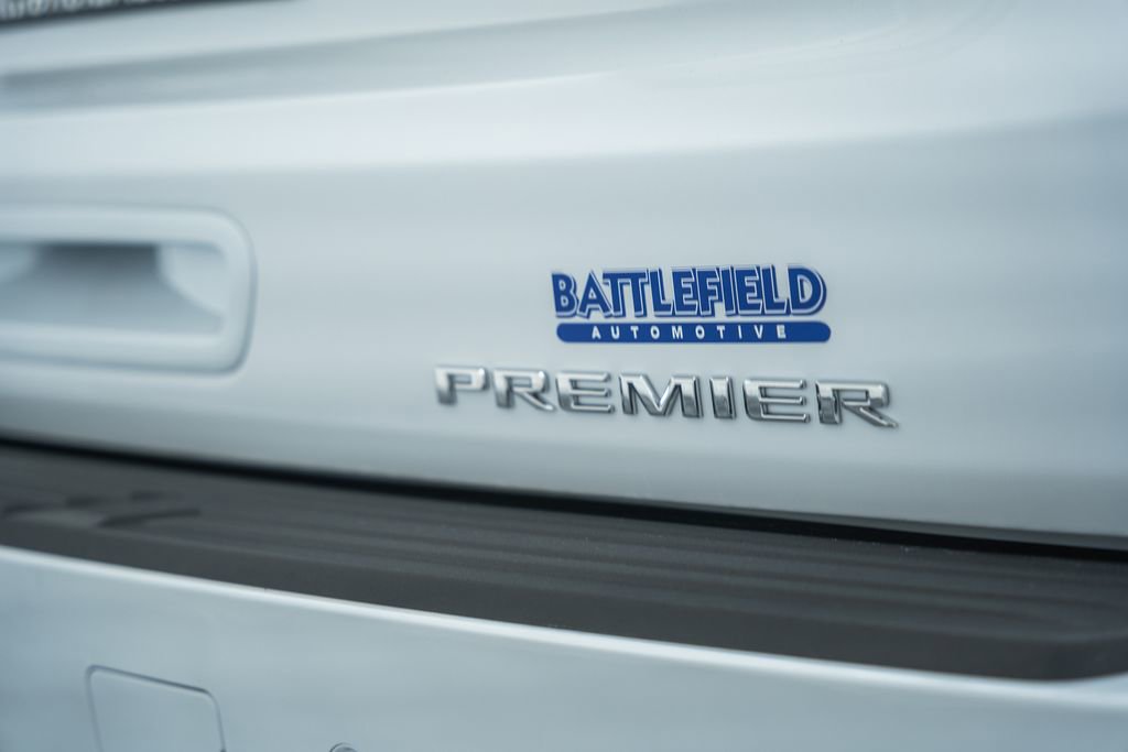 New 2026 Chevrolet Suburban Premier w/ Sun And Tow Package AWD/4WD image 7