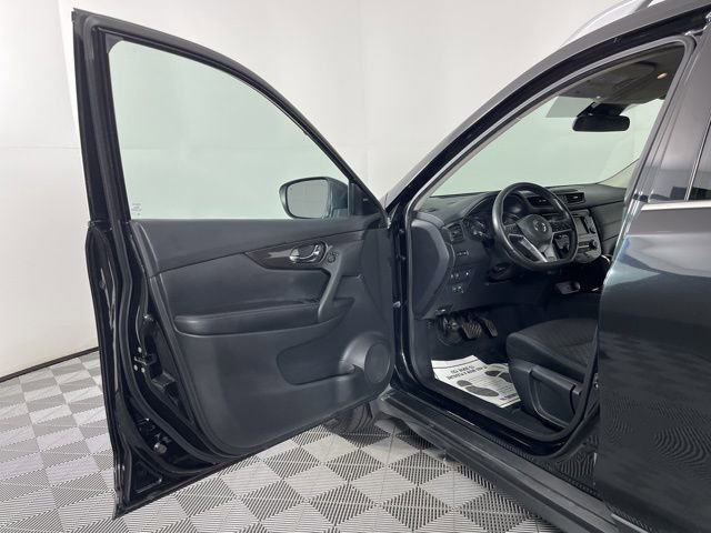 Used 2019 Nissan Rogue S w/ Special Edition Package image 16