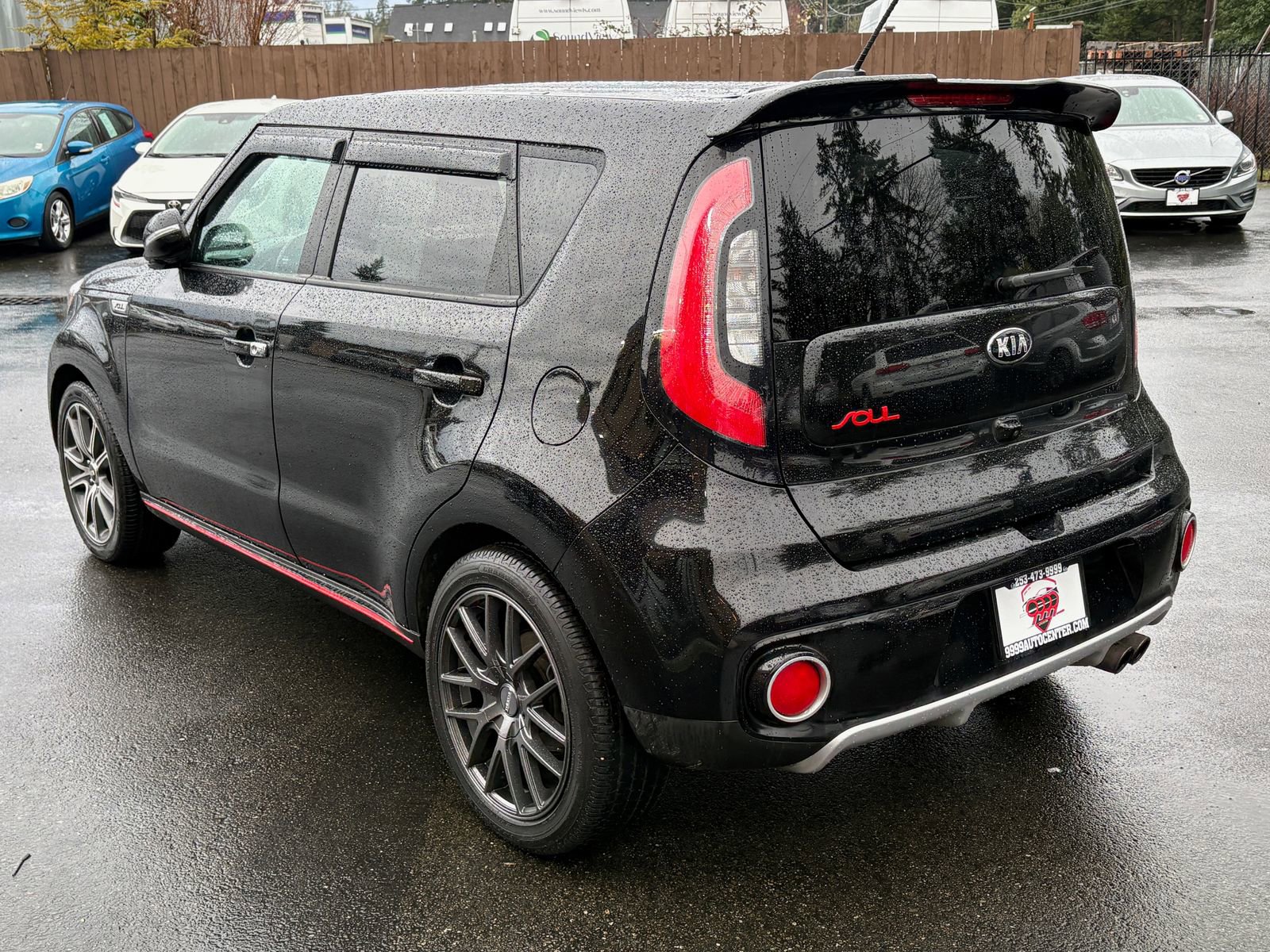 Used 2017 Kia Soul ! w/ Tech Package FWD image 5