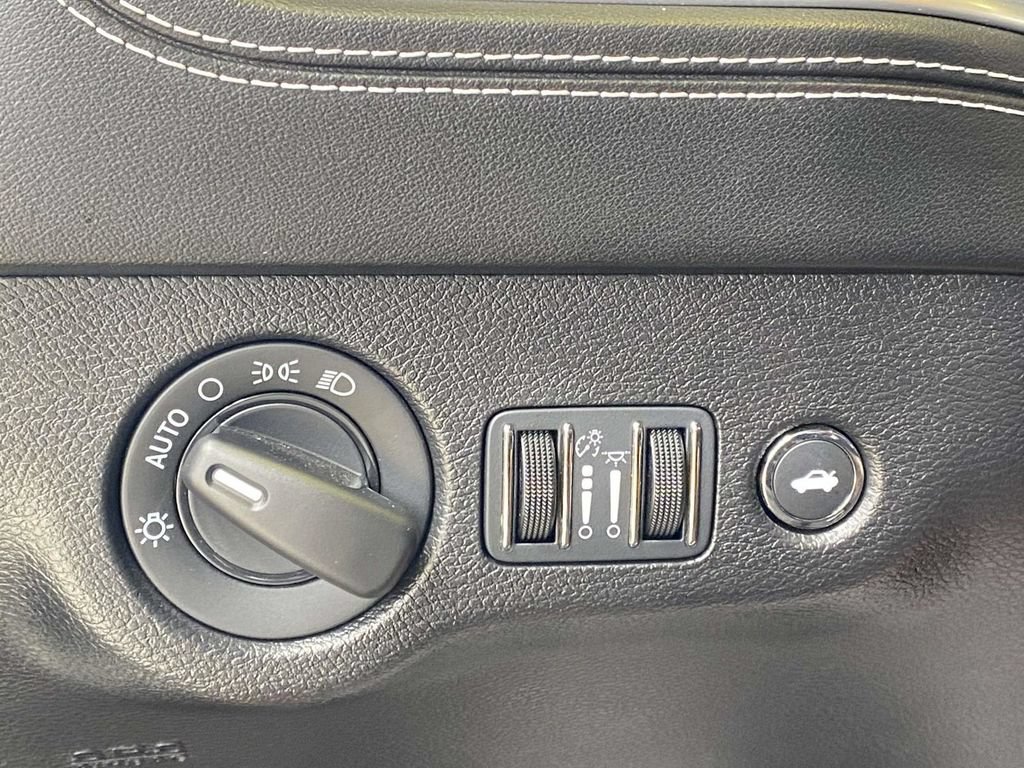 Used 2023 Dodge Charger SRT Hellcat w/ Harman/Kardon Audio Group RWD image 32