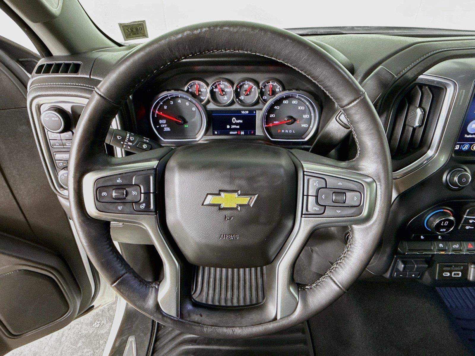 Used 2020 Chevrolet Silverado 1500 LT w/ All-Star Edition AWD/4WD image 4