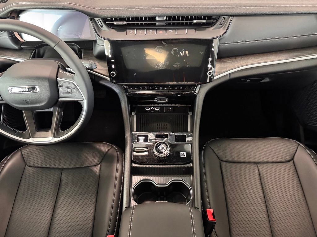 New 2026 Jeep Grand Cherokee L Limited AWD/4WD image 12