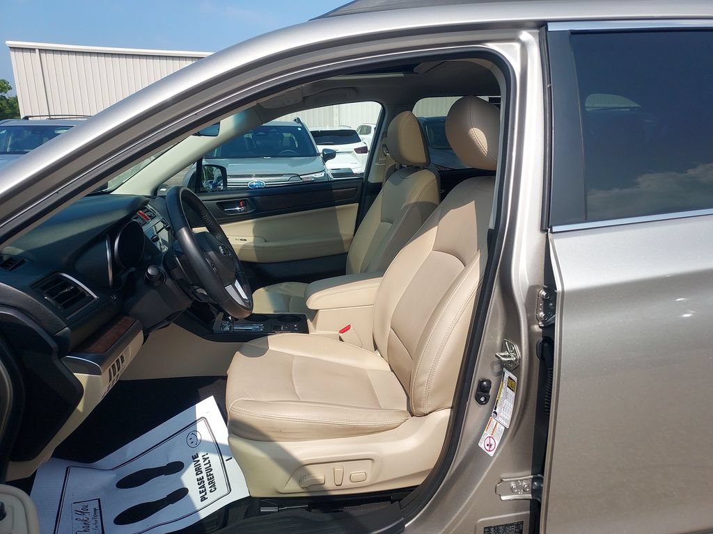 Used 2017 Subaru Outback 2.5i Limited AWD/4WD image 28