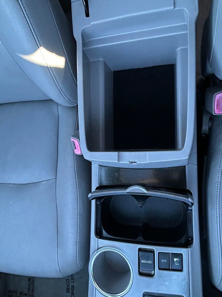 Used 2008 Toyota Highlander Sport image 32