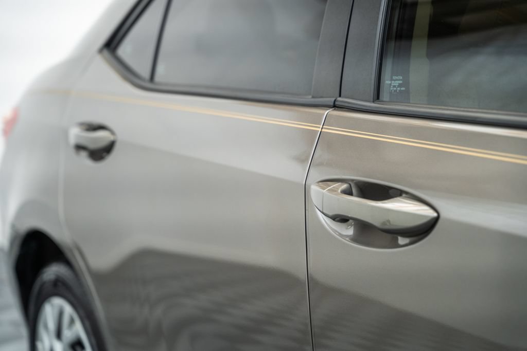 Used 2019 Toyota Corolla LE FWD image 14