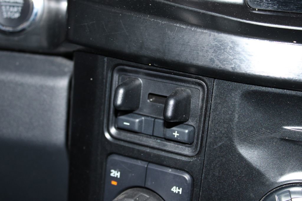 Used 2024 Ford F250 Lariat w/ Lariat Ultimate Package image 51