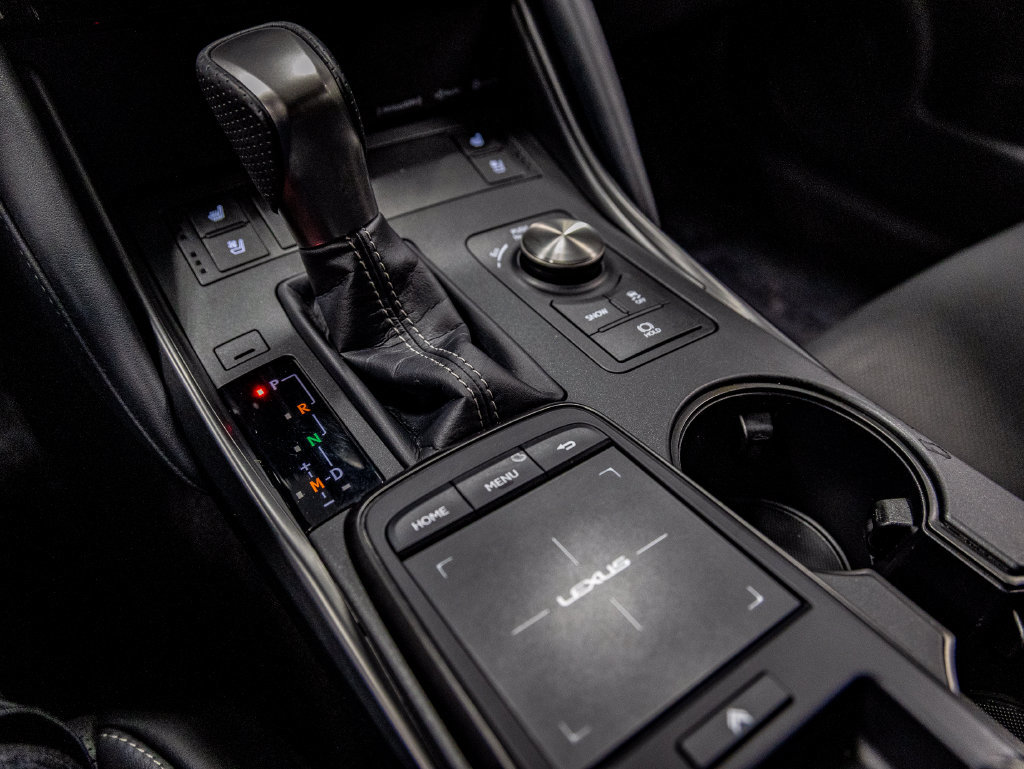 Used 2025 Lexus IS 350 F Sport RWD image 19