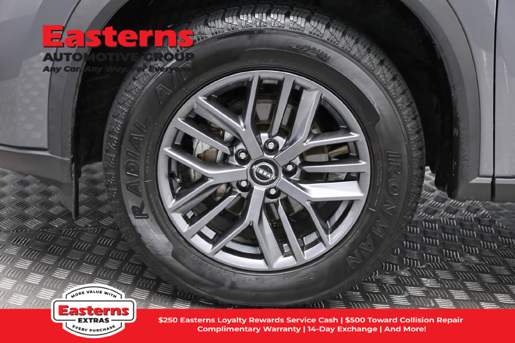 Used 2024 Nissan Rogue S AWD/4WD image 31
