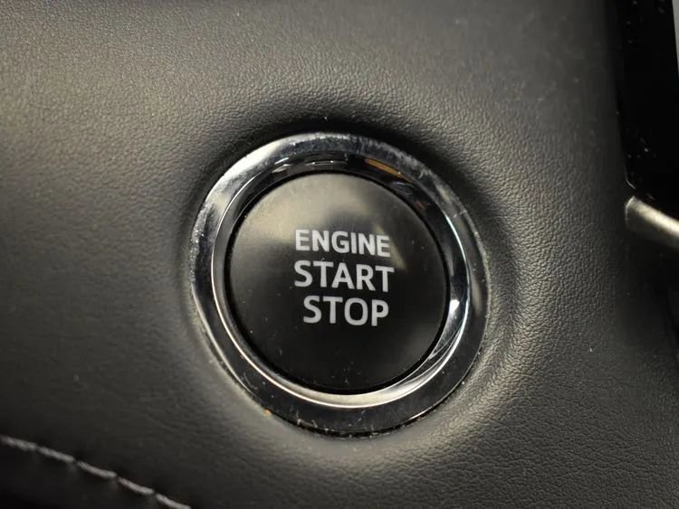 Used 2023 Toyota Highlander LE FWD image 28