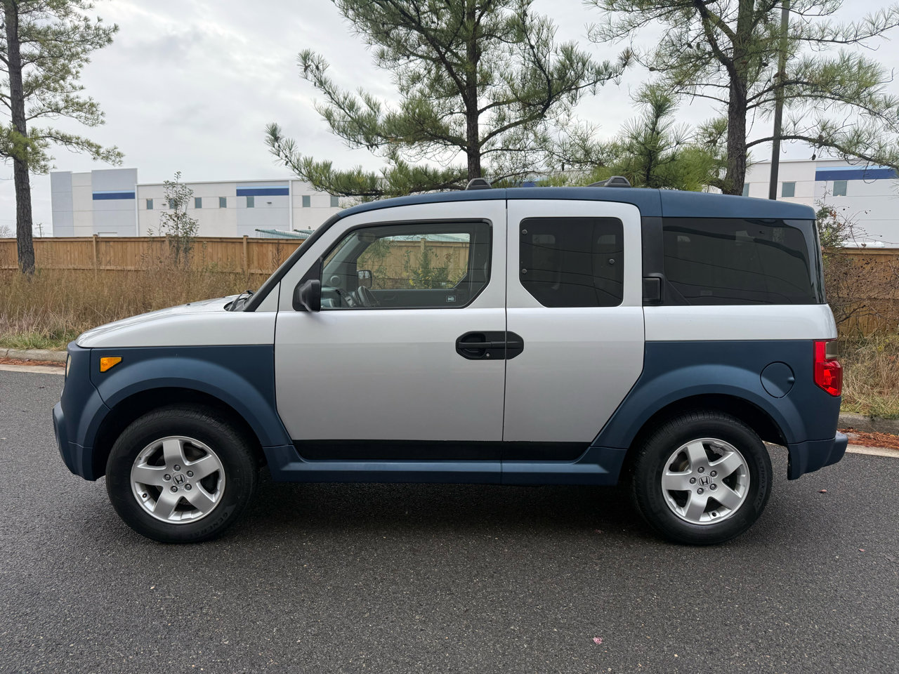 Used 2005 Honda Element EX image 9