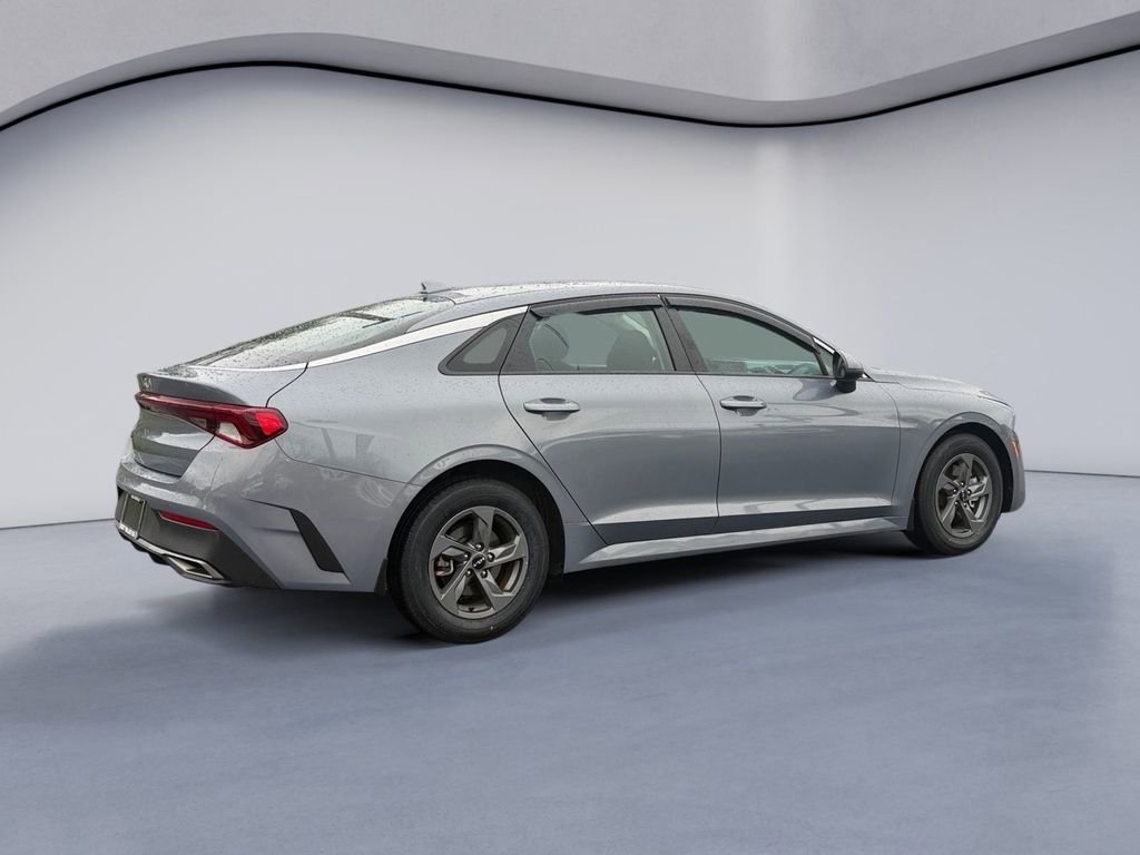 Used 2022 Kia K5 LX image 5