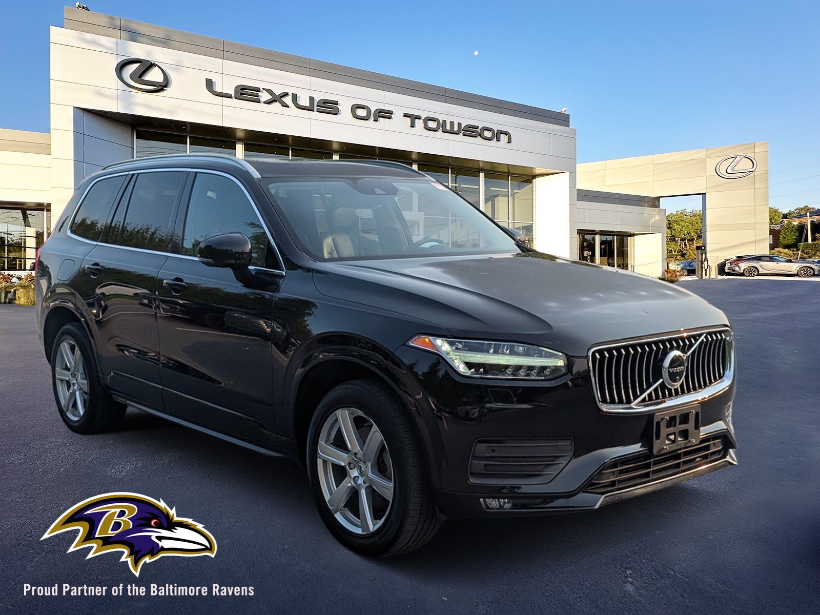 Used 2020 Volvo XC90 T6 Momentum AWD/4WD image 1