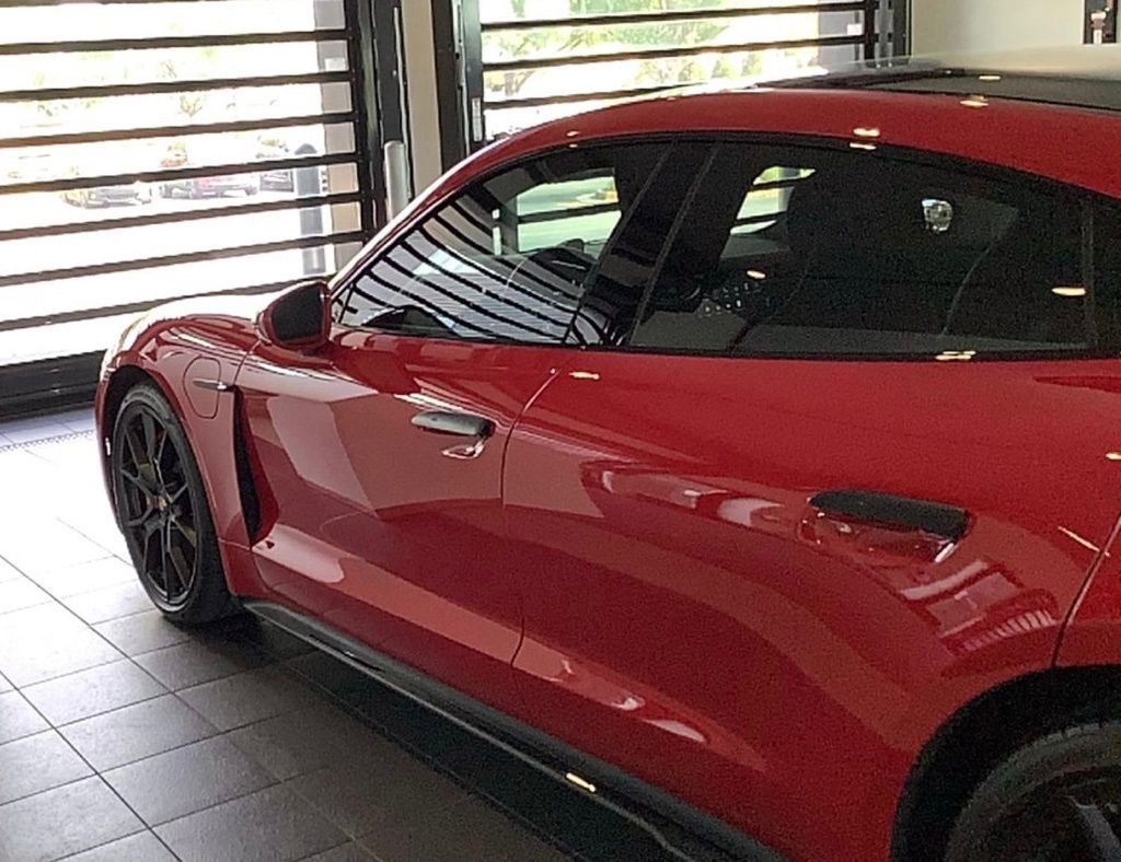 Certified 2023 Porsche Taycan GTS image 4