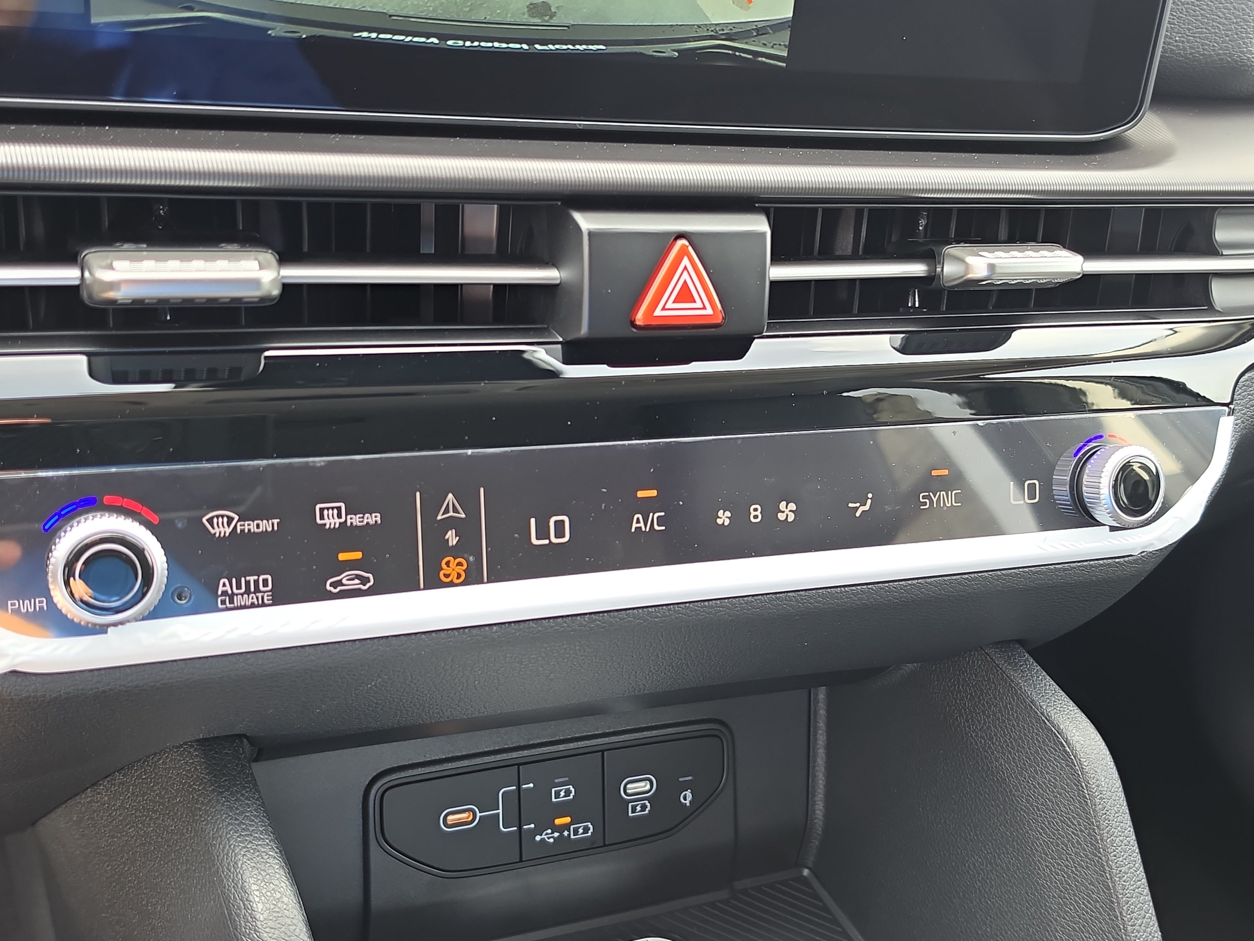 New 2027 Kia Sportage EX FWD image 25
