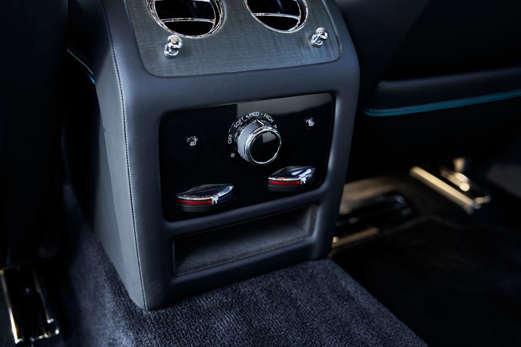 Used 2025 Rolls-Royce Ghost AWD/4WD image 65