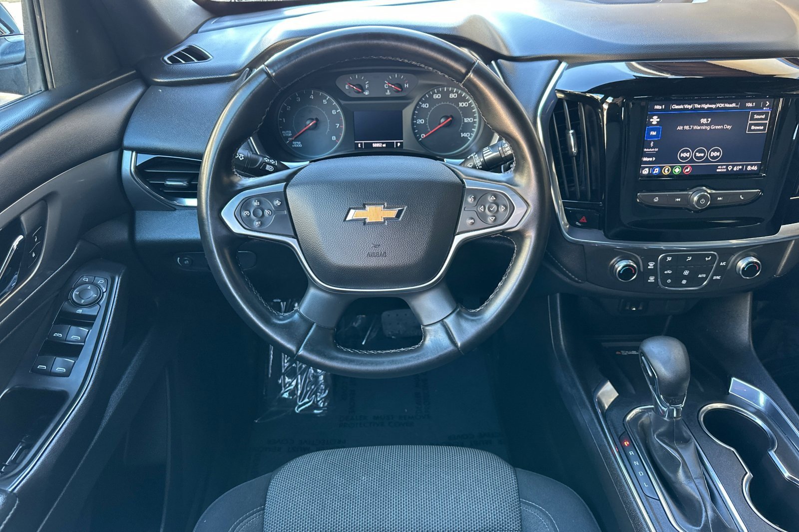 Used 2023 Chevrolet Traverse LT image 17