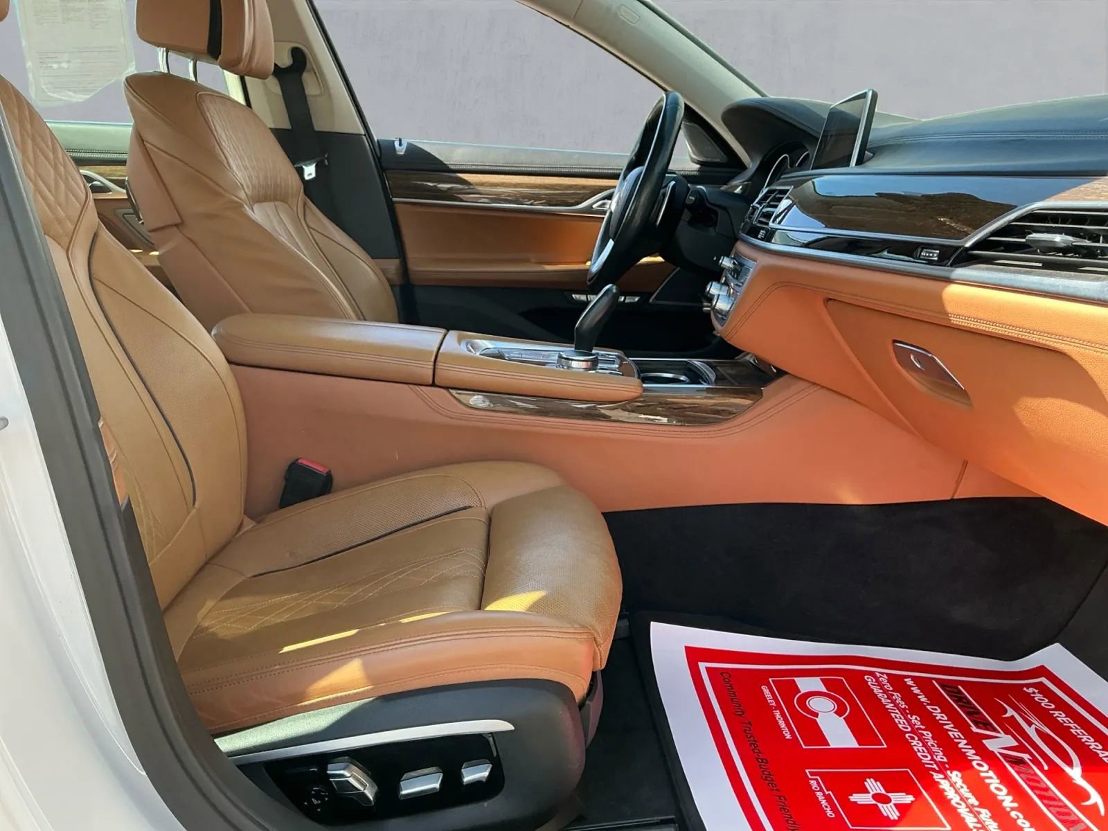 Used 2016 BMW 750i xDrive image 21