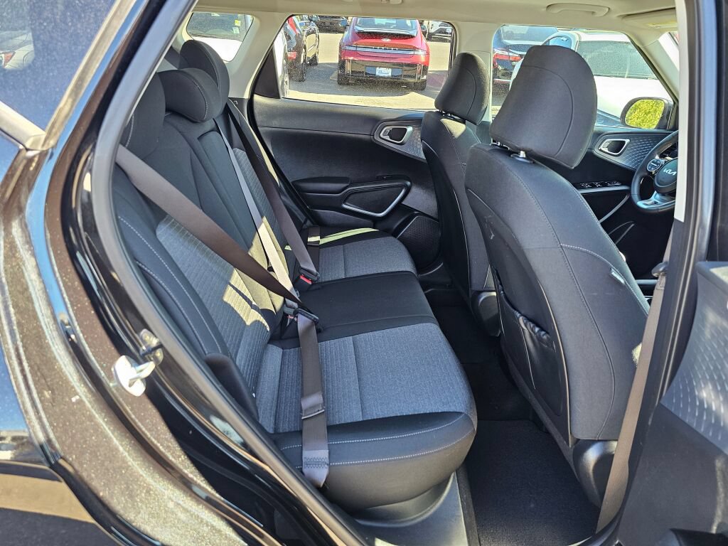 Certified 2023 Kia Soul EX FWD image 28