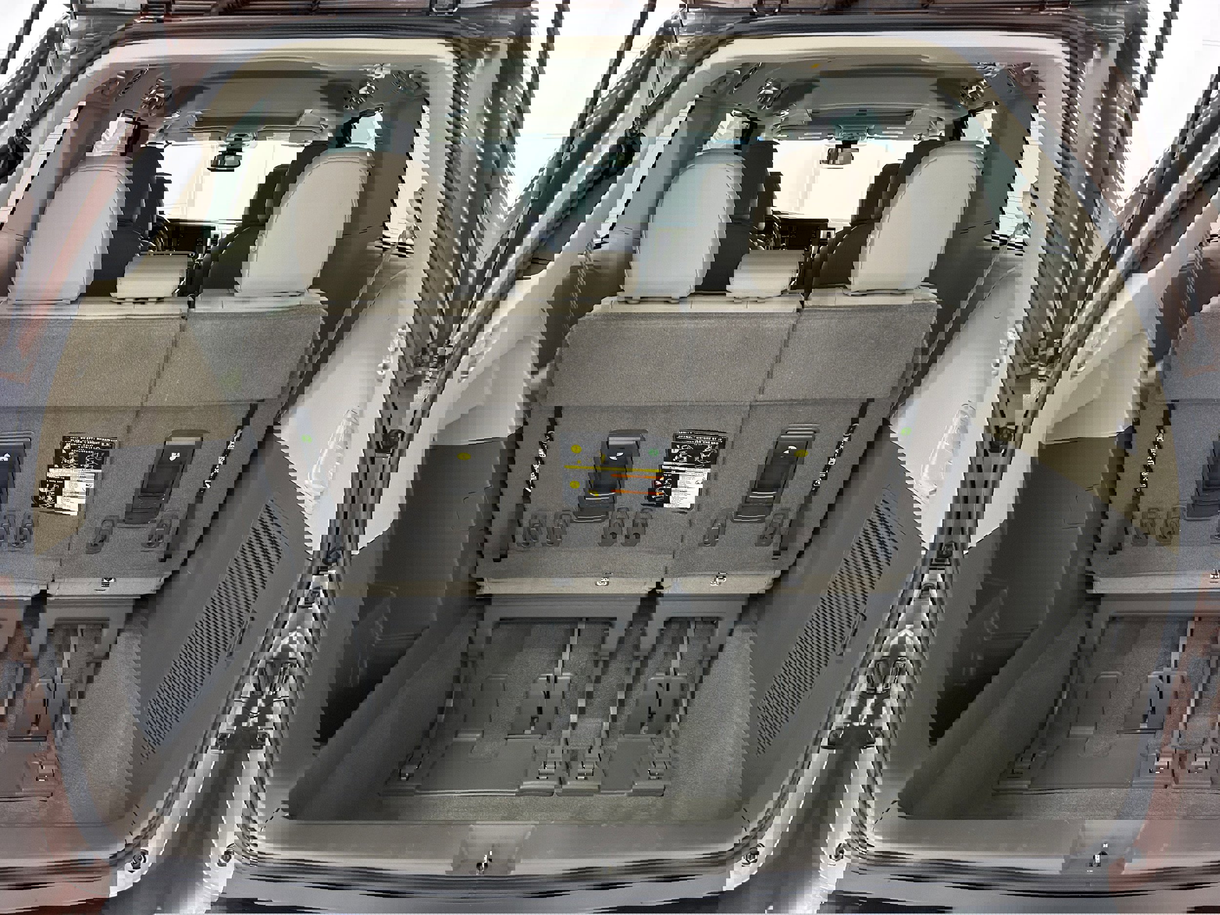 Used 2020 Toyota Sienna XLE w/ XLE Navigation Package image 36