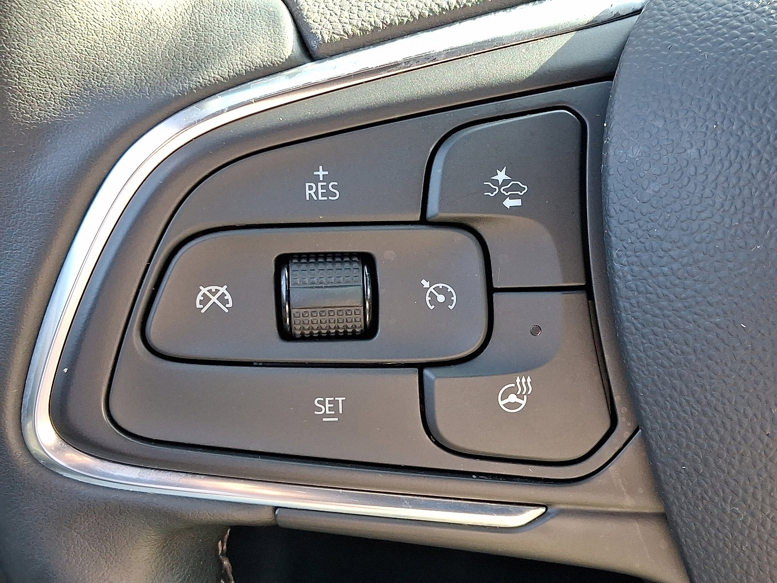 Used 2024 Buick Envista Sport Touring w/ Convenience I Package image 19